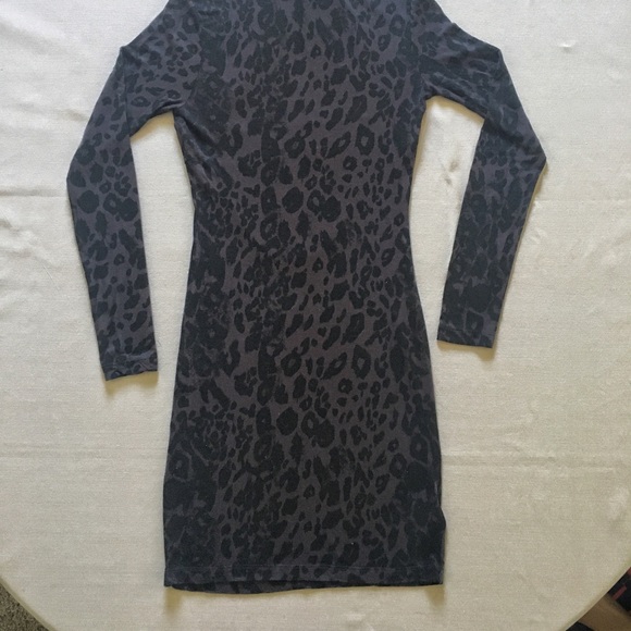 Guess - Open Back Leopard Print Dress - Picture 4 of 4